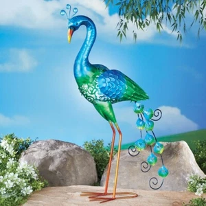 Stunning Solar LED Lighted Intricate Metal Peacock Garden Statue - Picture 1 of 1