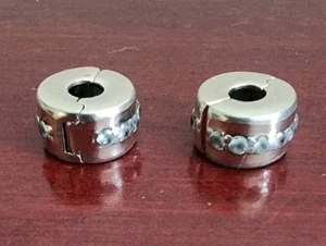 PAIR(2) OF PANDORA R1 ALE STERLING SILVER GOLD PLATE ZIRCONIA CLIP CHARMS - Picture 1 of 9