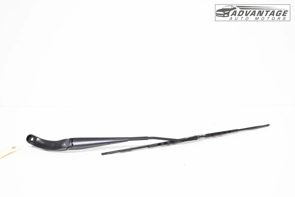 2016-2025 CHEVROLET MALIBU ЛОБОВОЕ СТЕКЛО ЛЕВЫЙ ВОДИТЕЛЬ СТЕКЛООЧИСТИТЕЛЬ РЫЧАГ С ЛЕЗВИЕМ OEM - Изображение 1 из 4