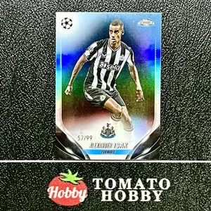 TOPPS CROMO UEFA 2023-24 ALEXANDER ISAK/99 COLOR PARTIDO REFRACTOR NEWCASTLE - Imagen 1 de 2