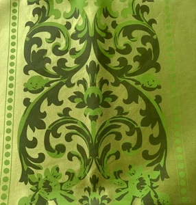 Cambodian Pure Silk Green Washable Six  Placements and One 6 Foot Table Runner - Picture 1 of 6