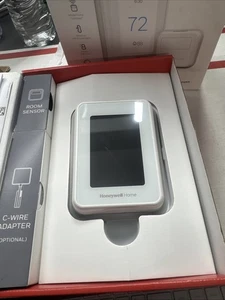 Honeywell RCHT9610WFSW WiFi Smart Thermostat Room Sensor Touch SN:2422JFA39334 - Picture 1 of 15