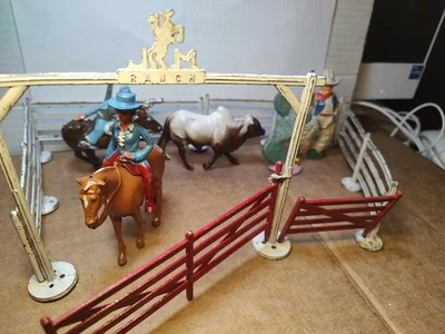 Manoil My Ranch Corral Lot Of 13 - Image 1 of 4