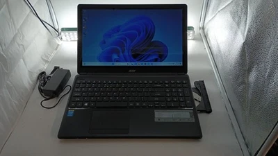 Acer E1-510P con cargador.Pentiun N3520(4 núcleos).8GB.128GBSSD.15.6"Táctil.Óptico.W11 Foto 1 de 4