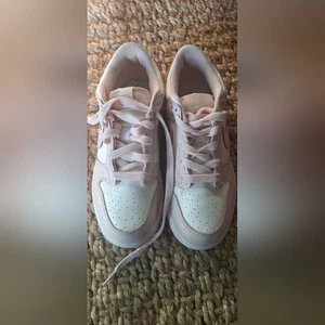 Sneakers Nike bambino rosa chiaro e bianco TG 2Y - Foto 1 di 11