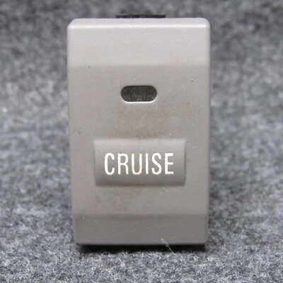 Botón interruptor tablero control crucero Kia Sorento 2003-06 93210-3E000 OEM 68799 Foto 1 de 4