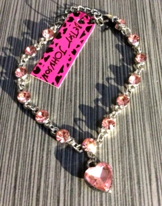 Betsey Johnson rosa Kristall Herz Charm Armband brandneu Schönheit! - Bild 1 von 1