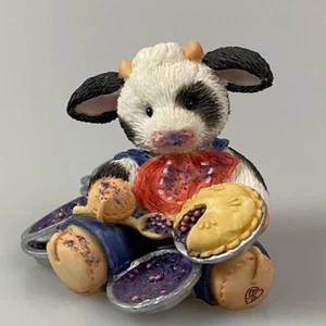 Marys Moo Moos Kuhfüße Blaubeerkuchen Backen Bäcker essen Kuh Figur im Ruhestand - Bild 1 von 6