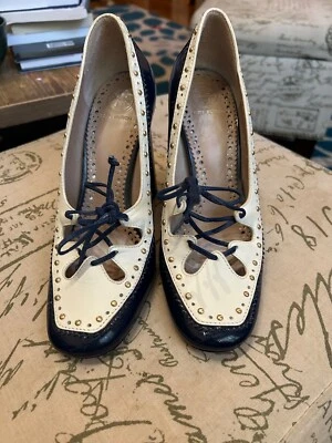 Носилась ОДИН РАЗ! Tory Burch лакированная кожа темно-синий и белый Мэри Джейн коренастый каблук туфли  - Изображение 1 из 4