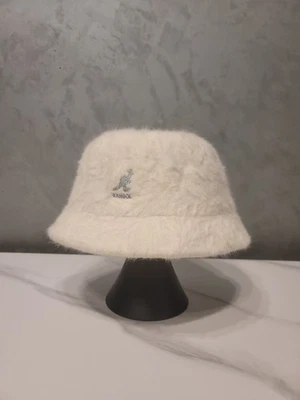 Unisex Kangol Azul Furgora Bin Blanco Cubo Sombrero Mezcla Angora Talla L Foto 1 de 4