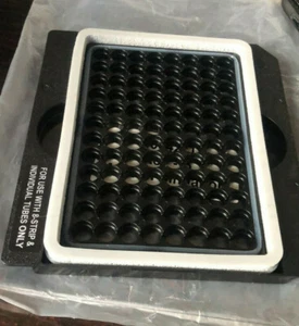 Biosystems applicati ABI 7500 supporto piastra di precisione 8 pozzetti per 0,2 mL - Foto 1 di 1