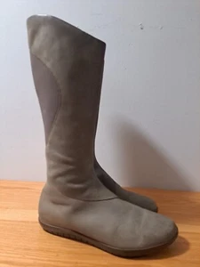 TSUBO Kiho Green Leather Riding Boots Knee High Stretch Panel Size US 8.5 EU39.5 - Picture 1 of 12
