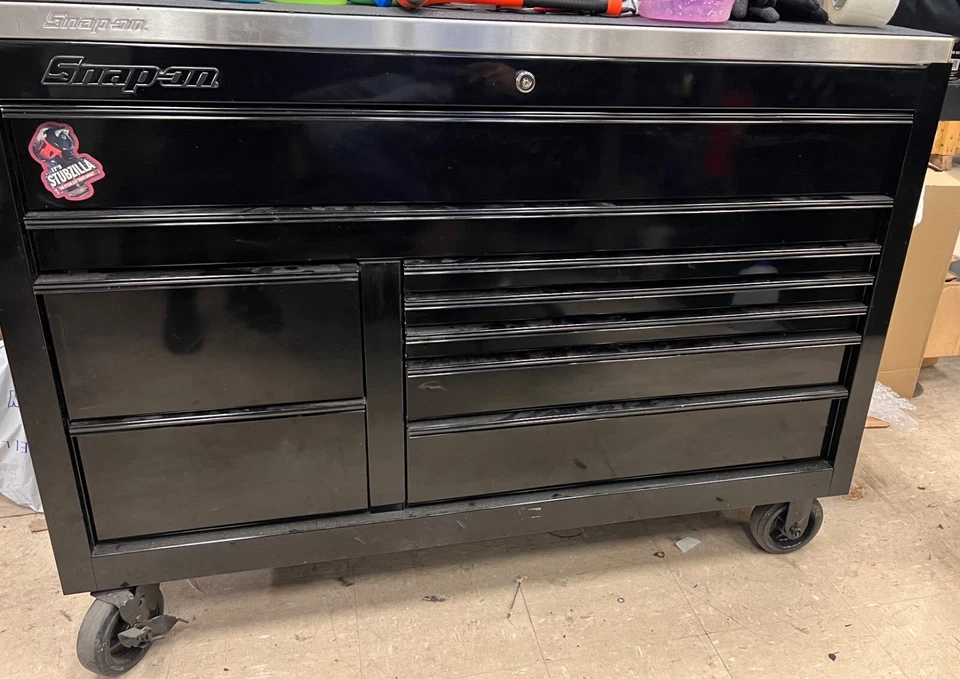 large Snap On tool box with wheels (TOOLS NOT INCLUDED) - Image 1 of 1