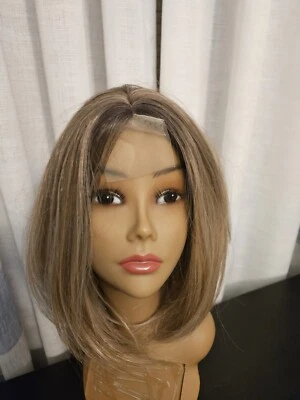 PELUCA BOB DE ENCAJE FRONTAL RUBIA MEZCLADA RECTA ASPECTO NATURAL Foto 1 de 4