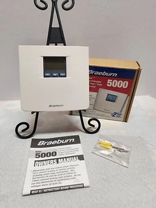 Braeburn 5000 5-2 Day Programmable Single Stage Heat/Cool Digital Thermostat-B03 - Picture 1 of 8