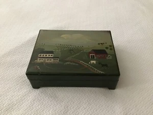 Jewlery Tricket Box 70s Vintage Hand Painted Green Horses and Barn - Picture 1 of 11