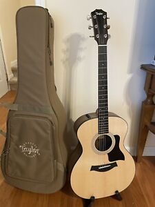 Taylor 114e Right-Handed Acoustic/Electric Guitar Apr. 2022 Natural Sitka Spruce