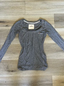 Hollister Grey Top - Picture 1 of 5