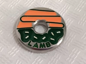 Marcador de pelota de golf Tyson Lamb Crafted ~ verde melocotón ~ Donut - Imagen 1 de 4