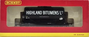 Hornby R6325B 20 Tonnen Kesselwagen Nr.4 in Highland Bitumens Ltd schwarze Lackierung - Bild 1 von 2