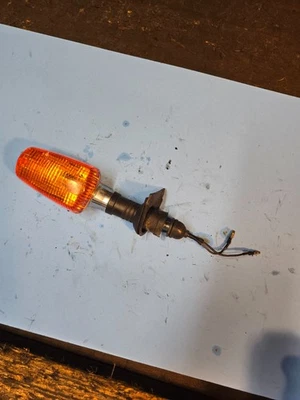 Intermitente delantero izquierdo Yamaha Vino 50 YJ 50 2002 2005 intermitente Foto 1 de 2