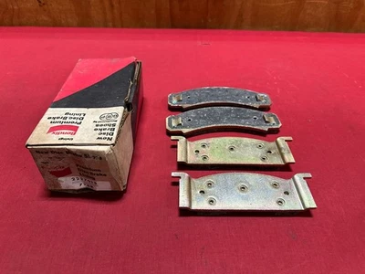 NOS 1969-1970 FORD MUSTANG TORINO DISC BRAKE PADS BENDIX D0OZ-2001-C 776R - Image 1 of 4