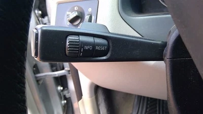 Interruptor de columna de controlador C70 señal de giro compatible con 06-13 VOLVO 70 SERIES 243828 Foto 1 de 4