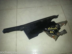 AUDI A4 1998 MODEL HANDBRAKE ASSEMBLY , BLACK IN COLOUR FITS 1998-2002 GENUINE - Picture 1 of 4