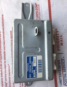 1997-2000 LEXUS LS400 DRIVER SEAT POSITION CONTROL 89710-50100 MODULE 98 99 - Picture 1 of 4