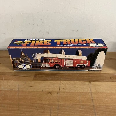 VINTAGE 1995 Sunoco fire truck 2nd in series 1:35 Lights, Siren Not Opened - Image 1 of 4