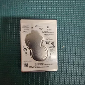 Seagate ST1000LM035 pn: 1RK172-021 fw: RSM7 WU SATA 2.5" 1TB Mobile HDD TESTED - Picture 1 of 1