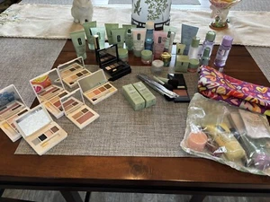 HUGE New 46 Pc CLINIQUE Estée Lauder LANCOME Skincare MAKEUP Lot EYES Cheeks! - Picture 1 of 6