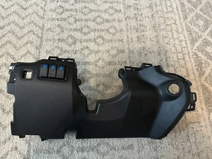 2019-2023 GMC SIERRA/CHEVY SILVERADO 1500 INSTRUMENT PANEL KNEE BOLSTER PANEL - Picture 1 of 8