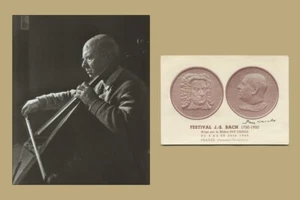 Pablo Casals (1876-1973) - Spanish cellist - Signed card + Photo - 1950 - COA - Picture 1 of 4