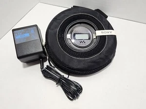 Walkman CD Sony D-EJ106CK con protezione G + custodia e adattatore di alimentazione - Foto 1 di 24