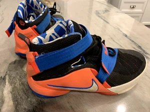 Nike Mens Lebron Basketball Shoes Sneakers Size US6.5Y - Picture 1 of 7
