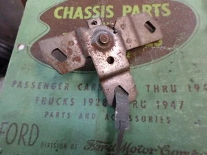 1949 1950 1951 1952 oldsmobile chevrolet nos door lock remote control 4562601 - Picture 1 of 3