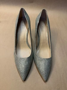 Stuart Weitzman Stuart 100 Scallop Pump in Platino Women Size 11B - Picture 1 of 7