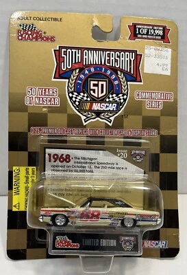 Nuevo de Lote Antiguo Racing Champions 50 Aniversario Nascar Kevin Urban 1968 Plymouth Edición Limitada Foto 1 de 4