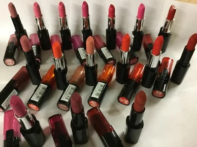 2 X Lápiz labial L'Oreal Infalible Le Rouge ELIGES COLOR SELLADO Foto 1 de 4