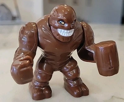 DC ClayFace BigFig Vibrant Brown, Shiny Smile.  - Image 1 of 4