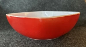 Vintage Pyrex 525B-025 rot quadratisch Schüssel 2 1/2 Quart - Primärfarbe Hostess Schüssel - Bild 1 von 22