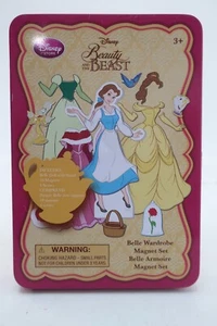 Disney Store Die Schöne und das Biest Belle Kleiderschrank Magnet Set mit Blechkoffer - Bild 1 von 6