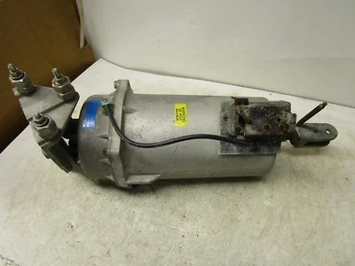 JOHNSON CONTROLS D-3246-2  D32462 DAMPER ACTUATOR 8 TO 13 PSI SPRING 25PSI MAX - Image 1 of 4