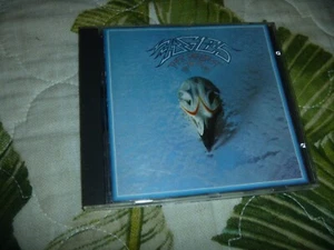 CD THE EAGLES GREATEST HITS RARE IMPORT 70s ROCK COMPACT DISC GERMAN 1971-1975 - Picture 1 of 6