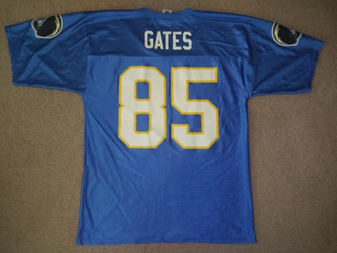 Vintage NFL Players TE Antonio Gates #85 San Diego Chargers Football Team Jersey Cover