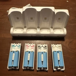 NYKO Charge Station Quad for Wii 4-Port Charging Dock & Rechargeable Battery Set - Picture 1 of 2