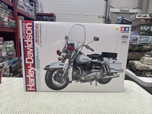 Boxed Tamiya 1:6 Big Scale Police Harley Davidson FLH 1200 Model No 16016 - Picture 1 of 3