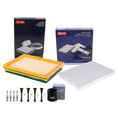 Denso Tune Up Kit NGK 4 火花塞和靴子套件适用于日产 Sentra 2.5L L4 FWD — 第 1/2 张图片