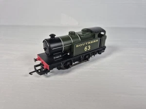 Locomotora Hornby calibre OO R1111 SR verde 0-4-0T clase D juego de carga costera - Imagen 1 de 7